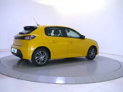 Photo 34 Peugeot 208  PureTech 100 S&S BVM6