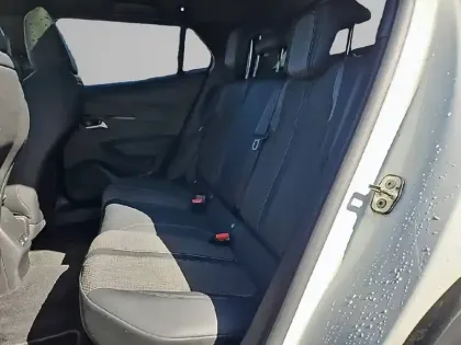 Photo 11 Peugeot 2008  PureTech 130 S&S BVM6