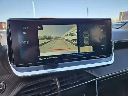 Photo 19 Peugeot 2008  PureTech 130 S&S BVM6