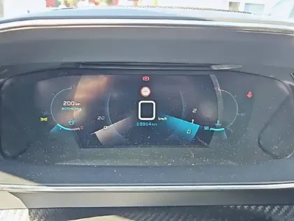 Photo 9 Peugeot 2008  PureTech 130 S&S BVM6