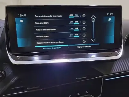 Photo 44 Peugeot 2008  PureTech 130 S&S BVM6