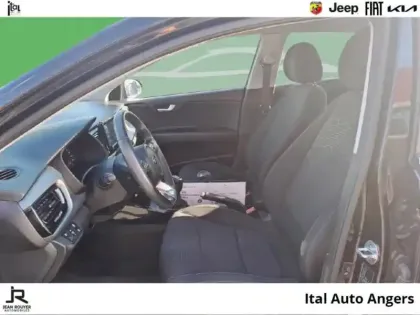 Photo 8 Kia Rio  1.0 T-GDI 100ch Urban Edition