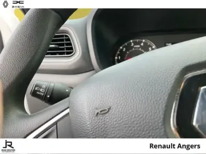 Photo 19 Renault Master  Fg F3500 L2H2 2.3 Blue dCi 135ch Confort - 21990? ht