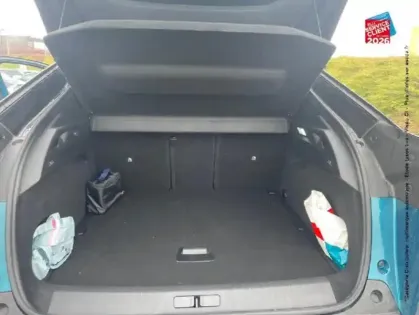 Photo 28 Peugeot 3008  Electrique 325ch Batterie 73 kWh 4x4 Dual Motor First Edition