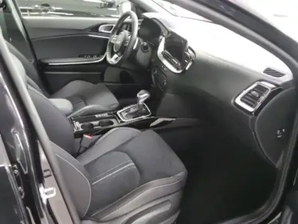 Photo 9 Kia Ceed  SW 1.5 T-GDi 140ch GT-line Premium DCT7