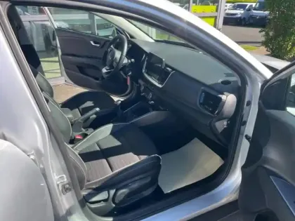 Photo 10 Kia Stonic  1.0 T-GDi 120ch MHEV GT Line iBVM6