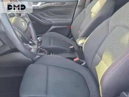 Photo 8 Ford Focus  1.0 EcoBoost 125ch ST-Line