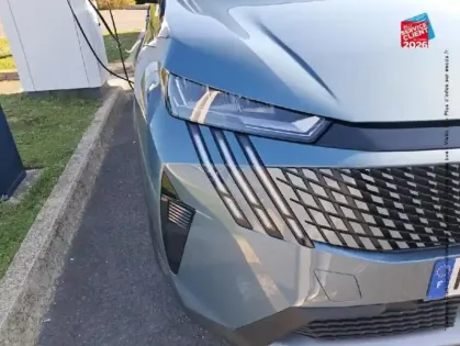 Photo 27 Peugeot 3008  Electrique 210ch Batterie 73 kWh Allure