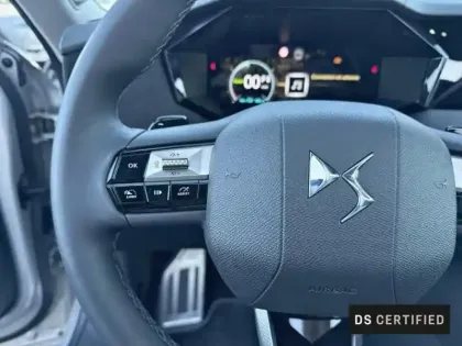 Photo 12 DS DS 4 N°4 E-TENSE 213ch Etoile