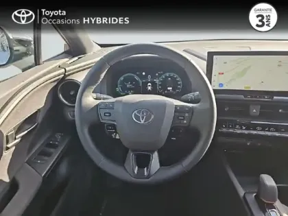 Photo 8 Toyota C-HR  2.0 Hybride Rechargeable 225ch Design NG23
