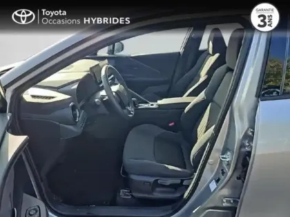 Photo 10 Toyota C-HR  2.0 Hybride Rechargeable 225ch Design NG23