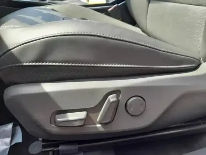 Photo 10 Kia Niro  1.6 GDi 141ch HEV Premium DCT6