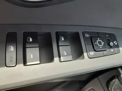 Photo 12 Kia Niro  1.6 GDi 141ch HEV Premium DCT6