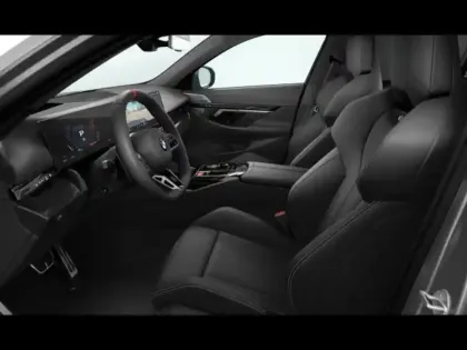 Photo 7 BMW M5  Touring 4.4 V8 PHEV 727ch