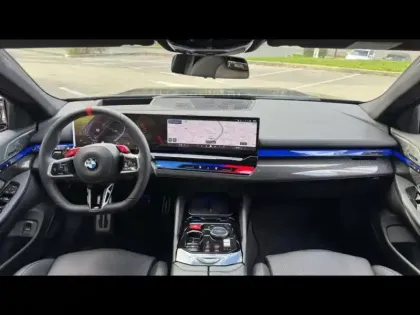 Photo 19 BMW M5  Touring 4.4 V8 PHEV 727ch