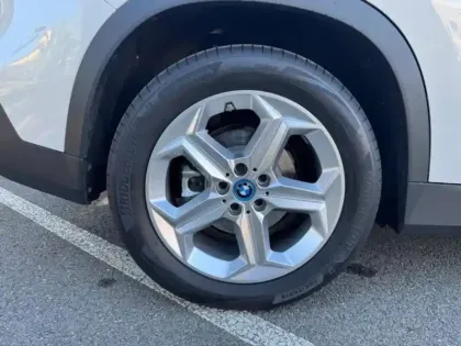 Photo 14 BMW X1  ieDrive20 204ch Business Design