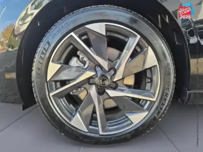 Photo 9 Peugeot 308  1.5 BLUEHDI 130CH S&S ALLURE EAT8