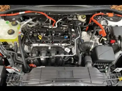 Photo 14 Ford Kuga  2.5 Duratec 243ch Hybride Rechargeable ST-Line X Powershift