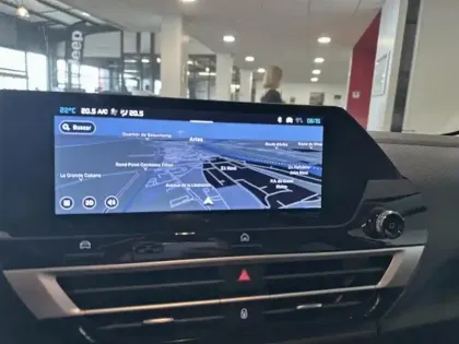 Photo 13 Citroën C4  1.2 Hybride 145ch S&S MAX Automatique