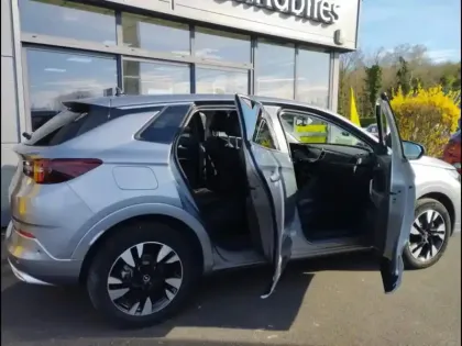 Photo 6 Opel Grandland  1.2 Turbo 130ch Elegance Business BVA8