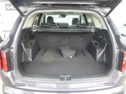 Photo 8 Kia Sorento Gén. IV Ph1 Design Business 5