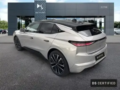 Photo 5 DS DS 4 N°4 E-TENSE 213ch Etoile