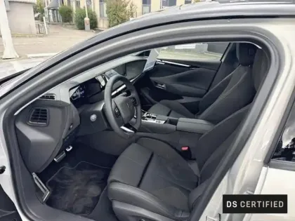 Photo 14 DS DS 4 N°4 E-TENSE 213ch Etoile