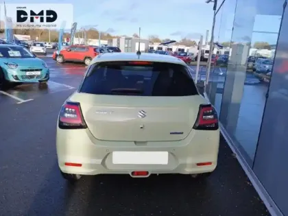 Photo 10 Suzuki Swift  1.2 Hybrid 83ch Privilège