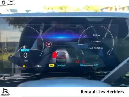 Photo 13 Renault Austral  1.2 E-Tech full hybrid 200ch Techno esprit Alpine - 24