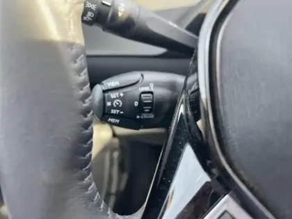 Photo 12 Peugeot 208  1.2 100ch S&S Allure