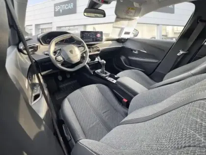 Photo 22 Peugeot 208  1.2 100ch S&S Allure