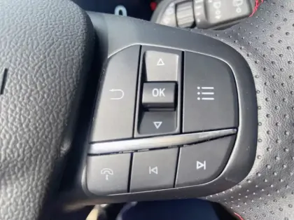 Photo 18 Ford Kuga 2.5 Duratec 180ch Hybrid FlexiFuel ST-Line X Powershift