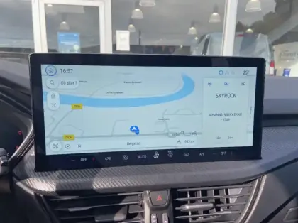 Photo 3 Ford Kuga 2.5 Duratec 180ch Hybrid FlexiFuel ST-Line X Powershift