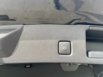 Photo 17 Ford Kuga 2.5 Duratec 180ch Hybrid FlexiFuel ST-Line X Powershift