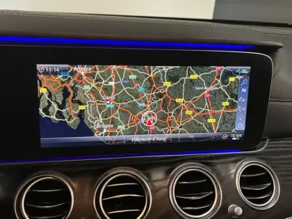 Photo 9 Mercedes Classe E Break 300 de AMG Line