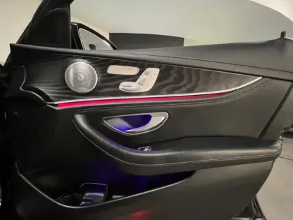 Photo 24 Mercedes Classe E Break 300 de AMG Line