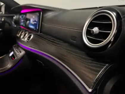 Photo 22 Mercedes Classe E Break 300 de AMG Line