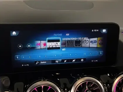 Photo 17 Mercedes GLA 250 e AMG Line