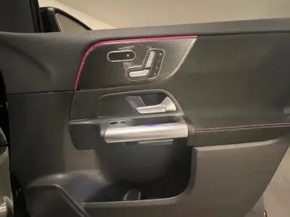 Photo 23 Mercedes GLA 250 e AMG Line