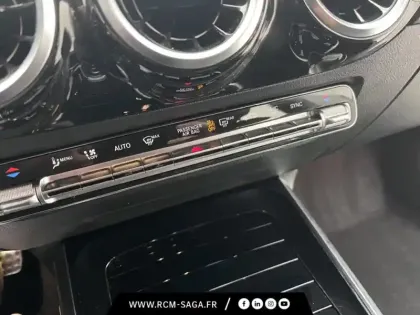 Photo 11 Mercedes GLA 200 d AMG Line