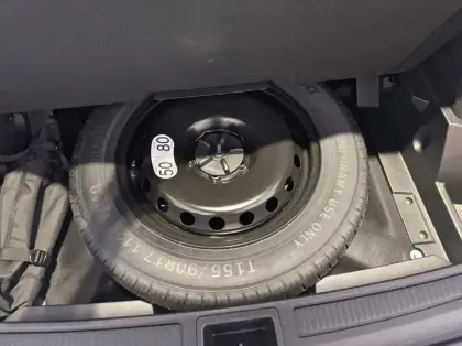 Photo 15 Renault Austral 1.2 E-Tech full hybrid 200ch Iconic- 24