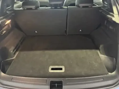 Photo 10 Renault Austral 1.2 E-Tech full hybrid 200ch Iconic- 24