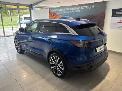 Photo 12 Renault Austral 1.2 E-Tech full hybrid 200ch Iconic- 24