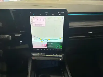 Photo 3 Renault Austral 1.2 E-Tech full hybrid 200ch Iconic- 24