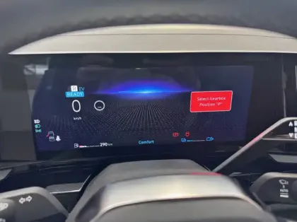 Photo 20 Renault Austral 1.2 E-Tech full hybrid 200ch Iconic- 24