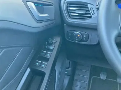 Photo 5 Ford Focus 1.0 EcoBoost mHEV 125ch Titanium X Business