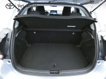 Photo 5 Toyota Yaris 120 VVT-i Design