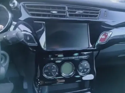 Photo 3 Citroën DS 3 DS3 PureTech 110 S&S So Chic