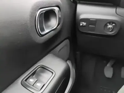 Photo 18 Citroën C3  BlueHDi 100 S&S BVM5 Feel