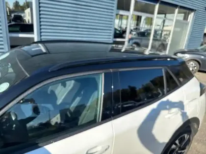 Photo 27 Peugeot 2008  Electrique 136 ch Roadtrip